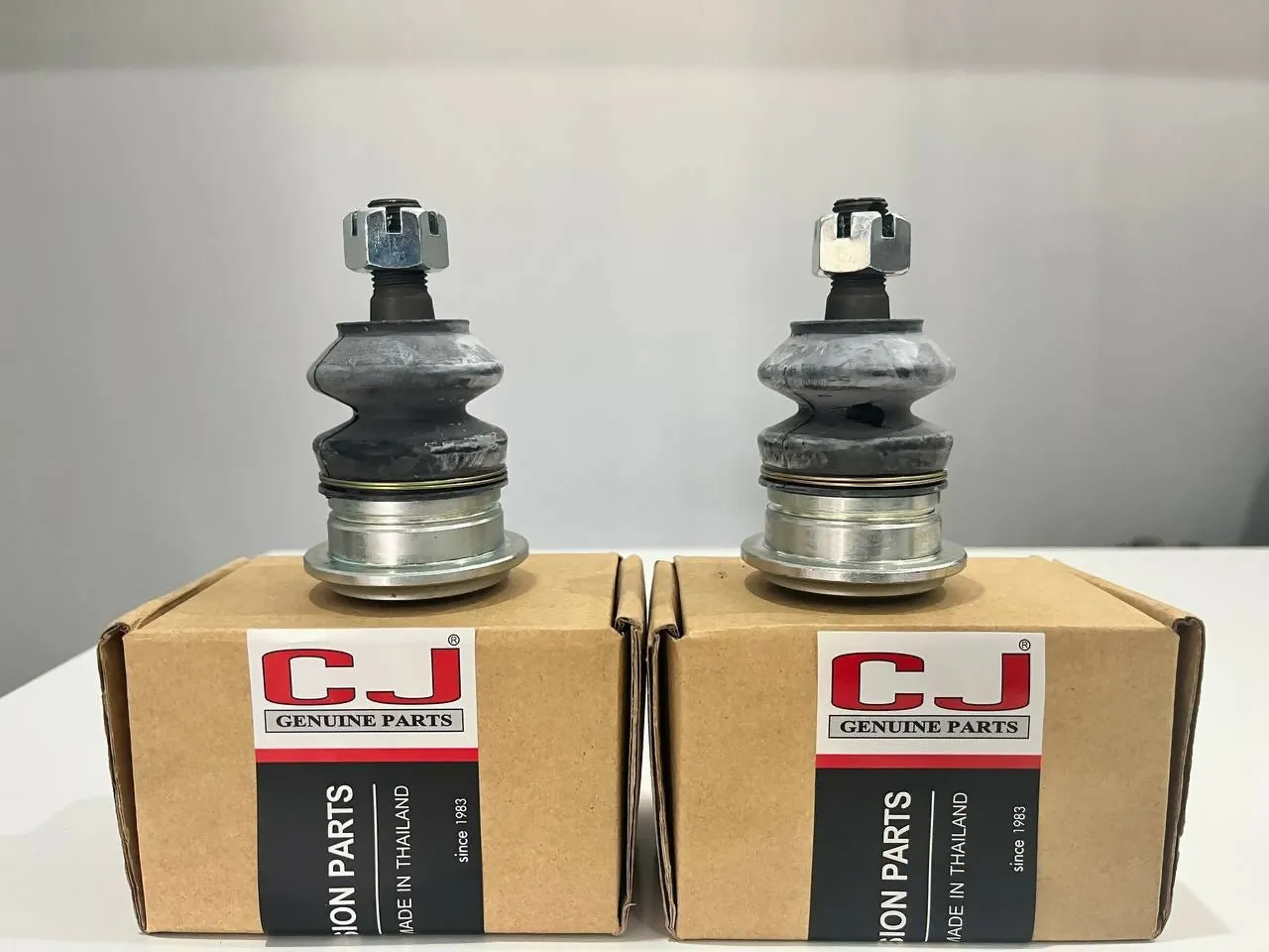 BALL JOINT UPPER FOR Hilux Vigo 2WD,4WD-04-UP